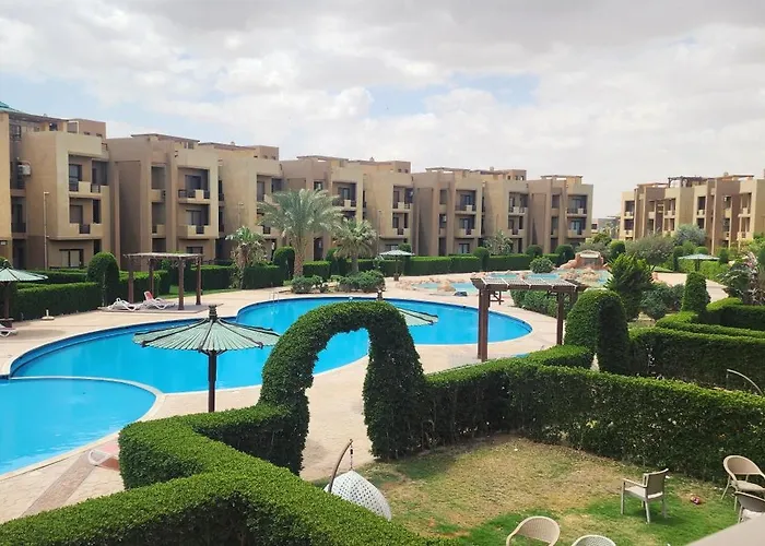 في قريه بلو باي اسيا العين السخنه Ain Sukhna
